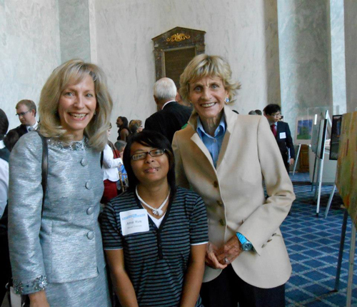 Artworks Artist and award recipient Amie York with Sponsor Volkswagen Group of America's Vice President of Industry and Government Relations Anna-Maria Schneider, and Ambassador Jean Kennedy Smith, enjoying a moment at the Washingon, DC, Capital Reception.